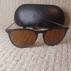 Ray-Ban Brown Sunglasses with Black Case